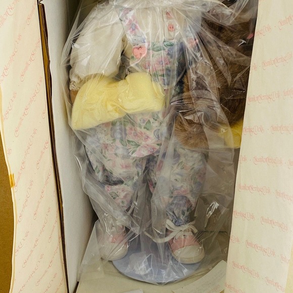 Hamilton Heritage Jennifer Doll & Dog Jane Zidjunas Can I Keep Him? NRFB - Picture 4 of 9